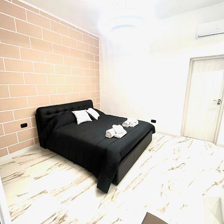 Mada'S Apartment Deluxe 바리 외부 사진
