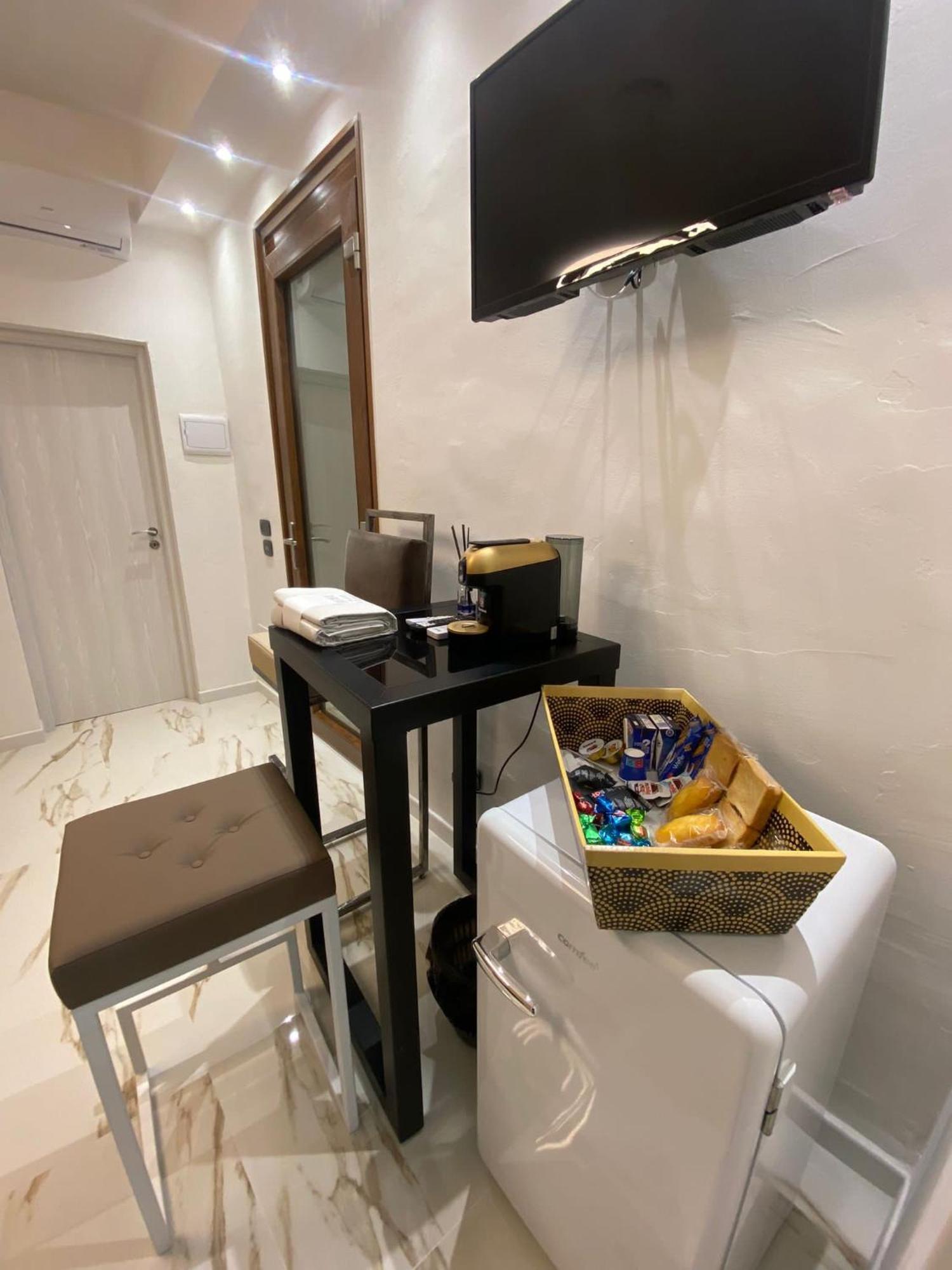 Mada'S Apartment Deluxe 바리 외부 사진